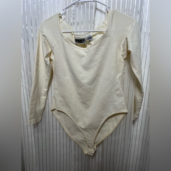 “DKNY” SZ: (L) Beige Bodysuit Long-Sleeve Excellent Condition - Picture 3 of 5